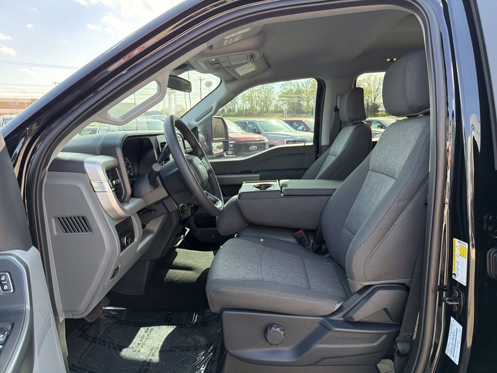 New 2026 Black Ford XL image 10