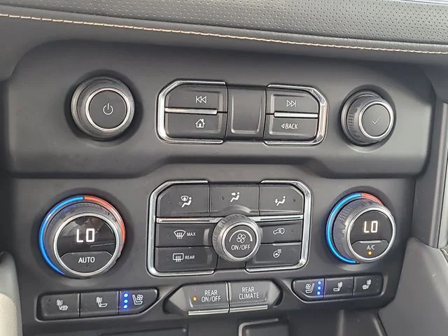 Used 2023 Black Chevrolet Premier image 29