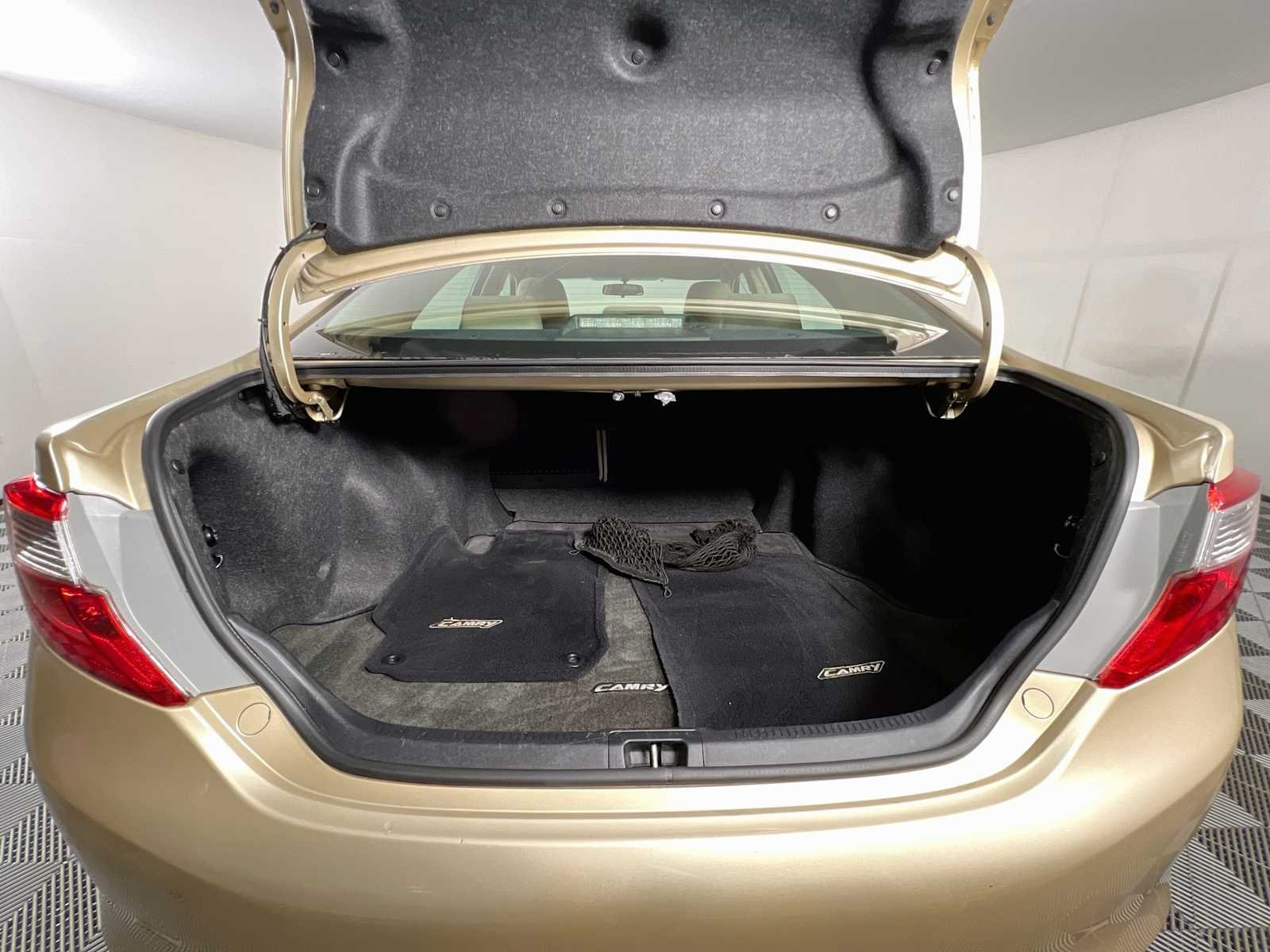 Used 2012 Sandy Beach Metallic Toyota LE image 22