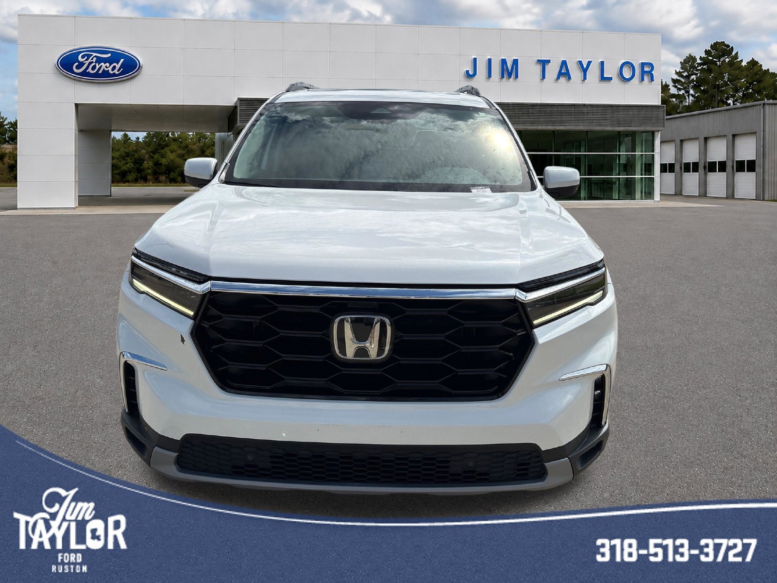 Used 2024 White Honda Touring image 9