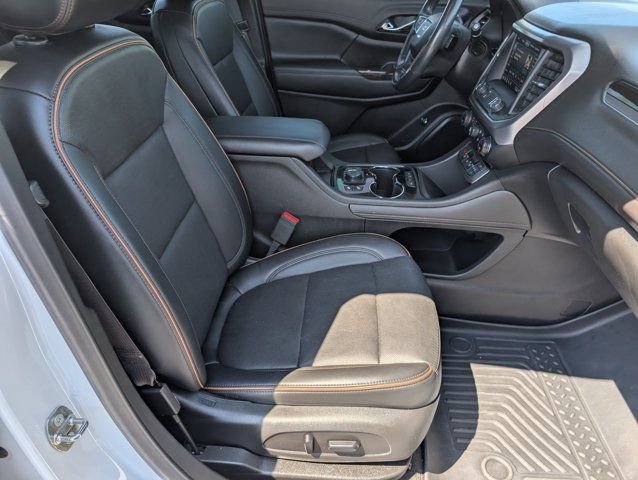 Used 2021 White GMC AT4 image 27