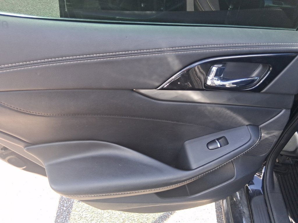Used 2021 Black Nissan SV image 14