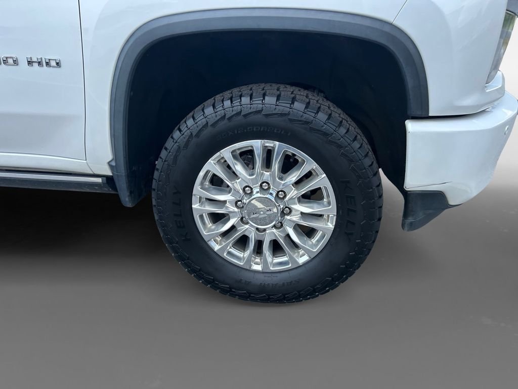 Used 2021 Beige Chevrolet High Country image 14