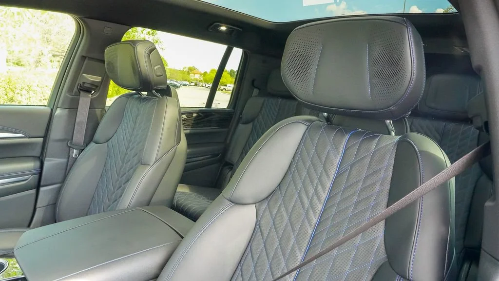2026 Cadillac Escalade IQL Luxury - Photo 16