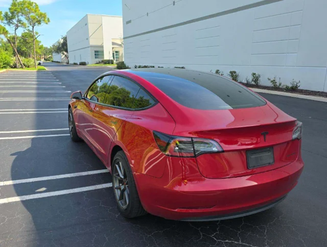 Used 2021  Tesla Long Range image 2