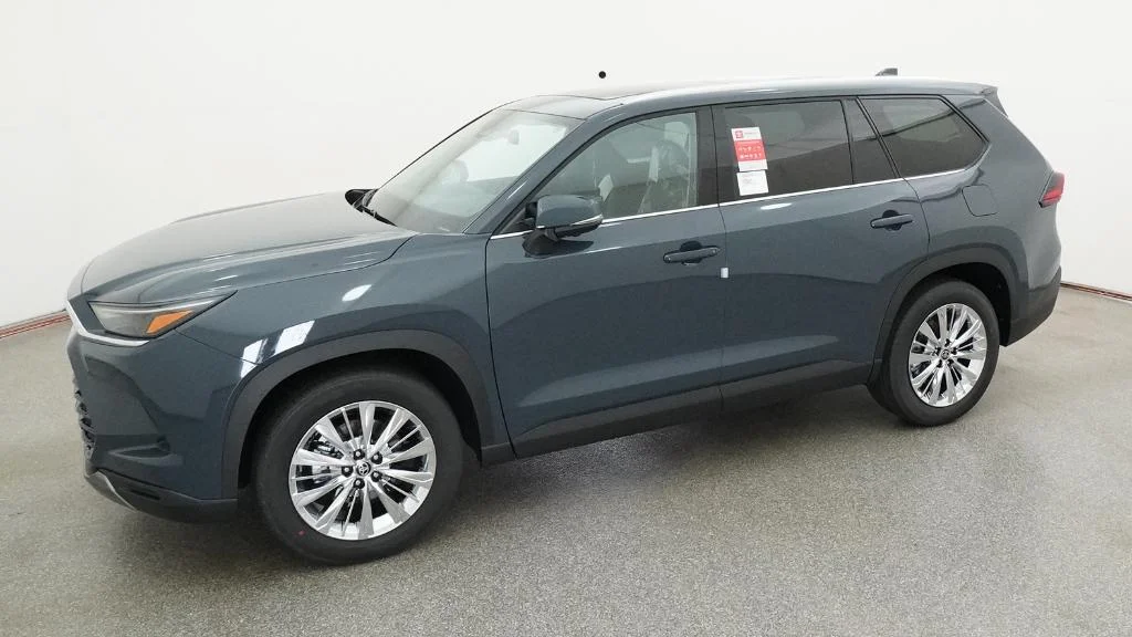 New 2026 Storm Cloud Toyota Platinum image 39