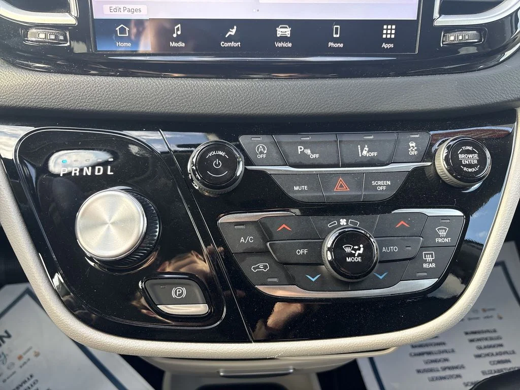 Used 2024 White Chrysler Touring L image 16