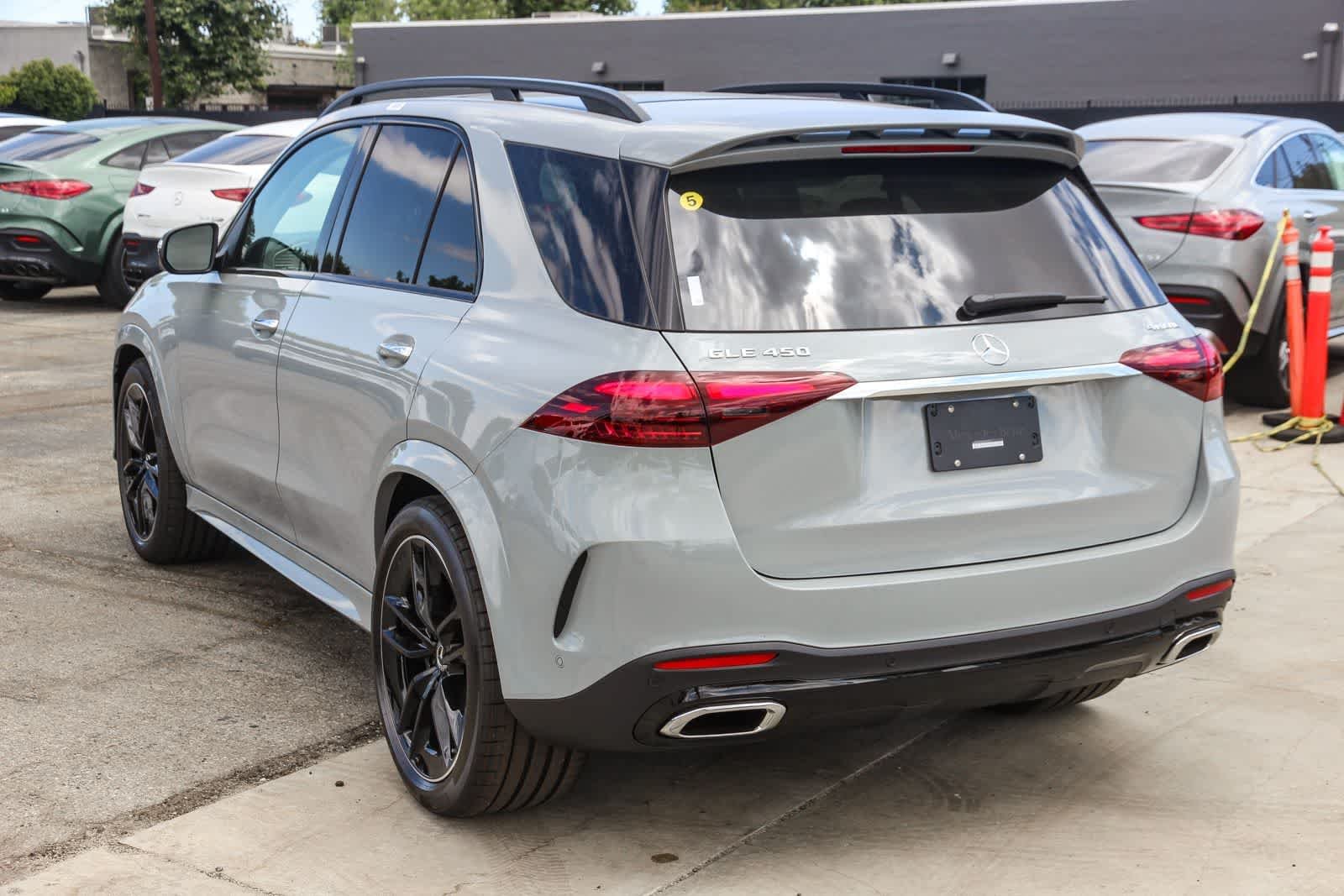 New 2026 MANUFAKTUR Alpine Grey Mercedes-Benz GLE 450 image 6
