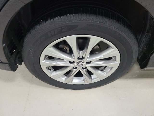 Certified Used 2018 Aqua Toyota Hybrid Limited image 40