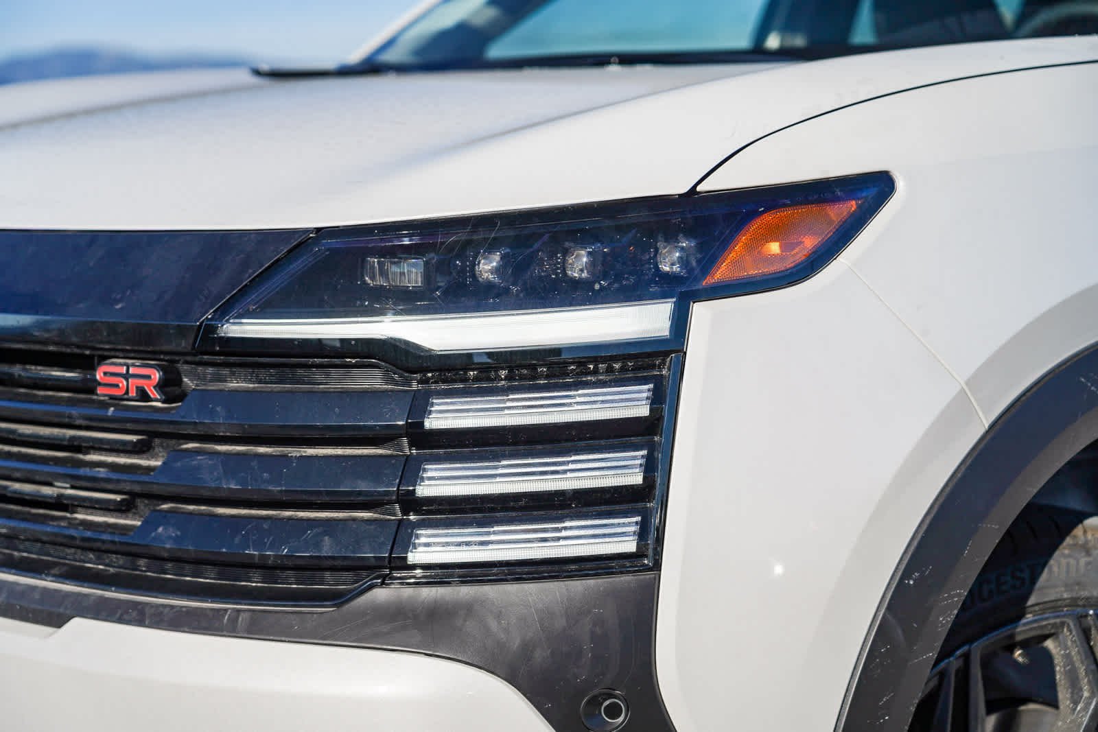 New 2027 Aspen White TriCoat Nissan SR image 2