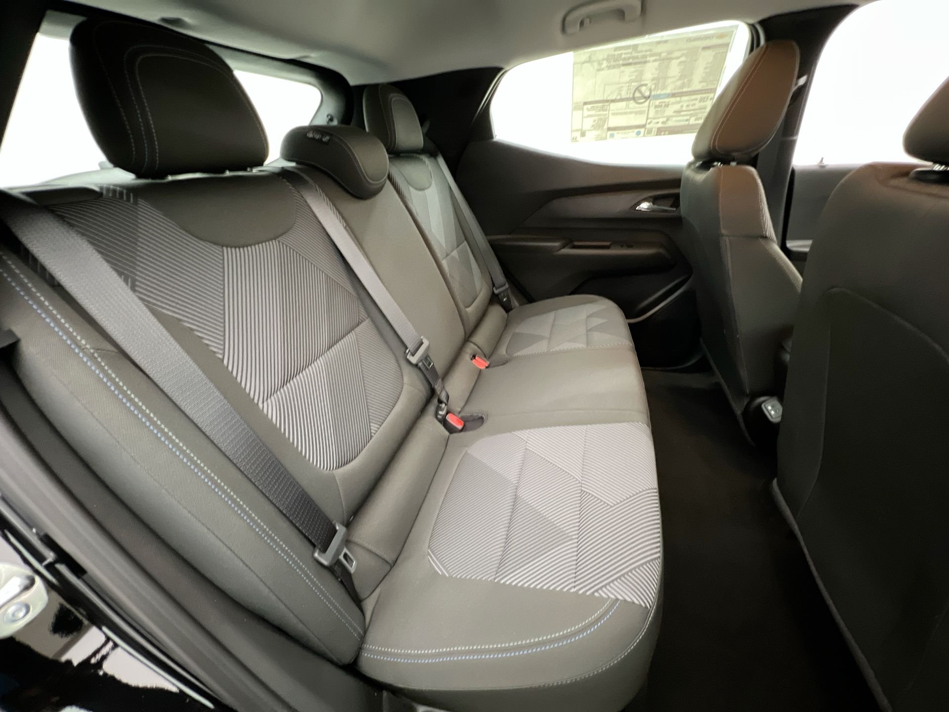 2027 Chevrolet Bolt LT - Photo 80