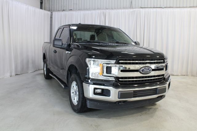 Used 2018 Shadow Black Ford XLT image 35