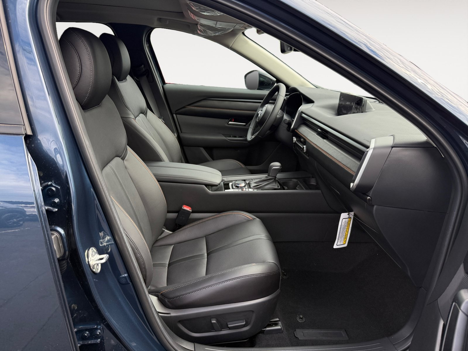 New 2026 Ingot Blue Metallic Mazda Premium image 19