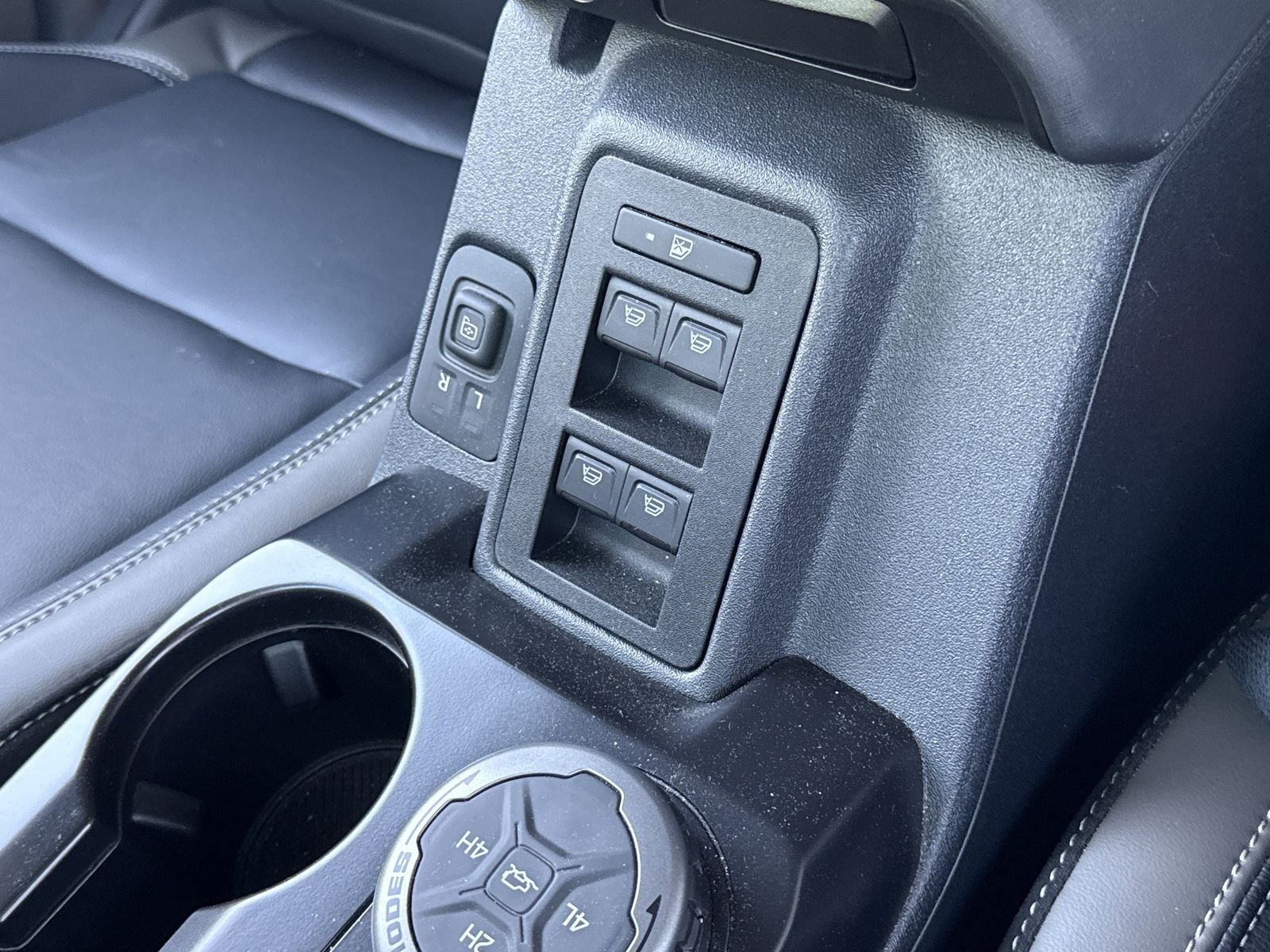 Used 2025 Beige Ford Outer Banks image 11