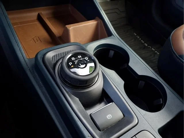 Used 2024 Gray Ford LARIAT image 15