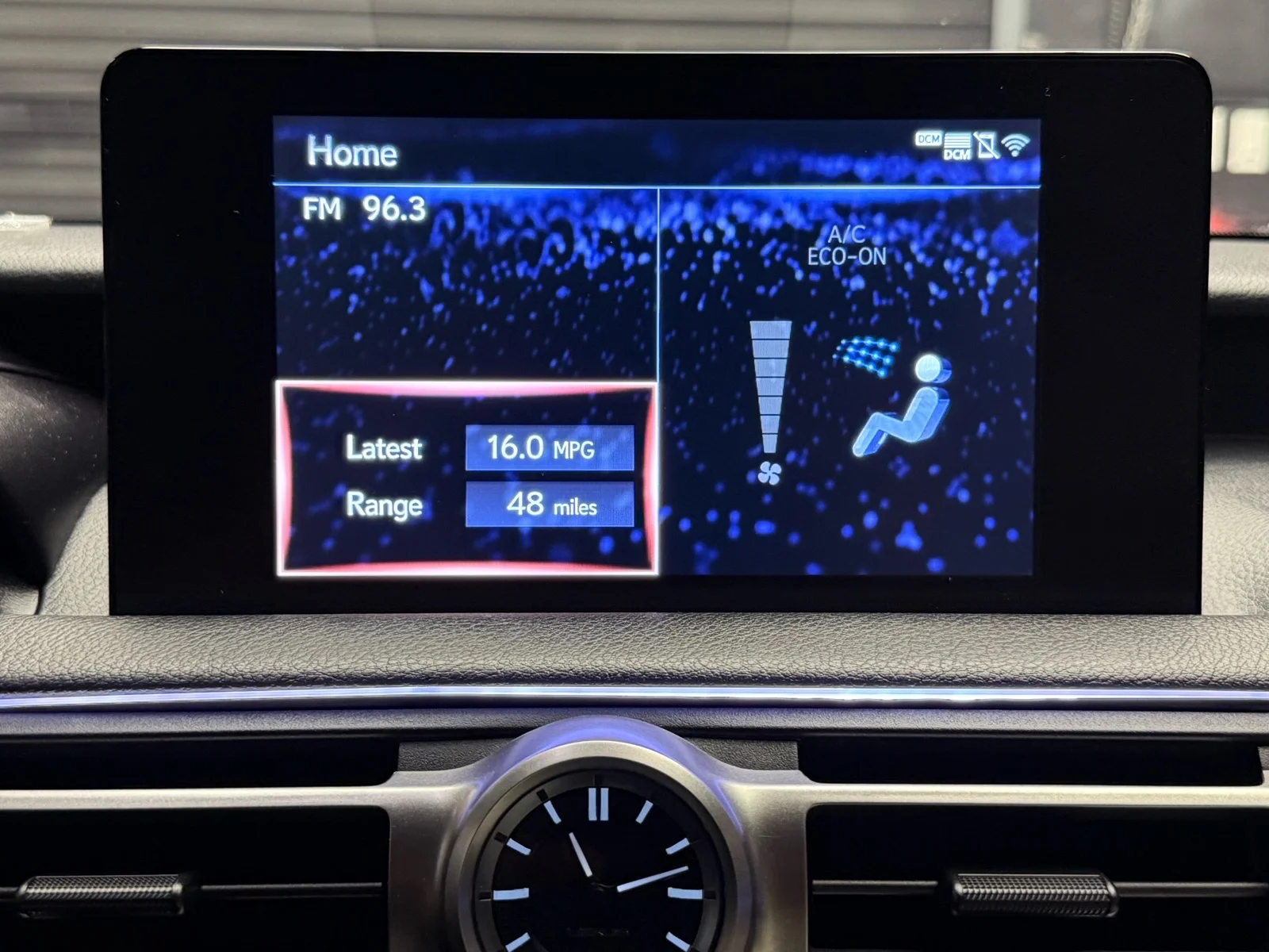 Used 2021 Ultra White (083) Lexus F SPORT image 15