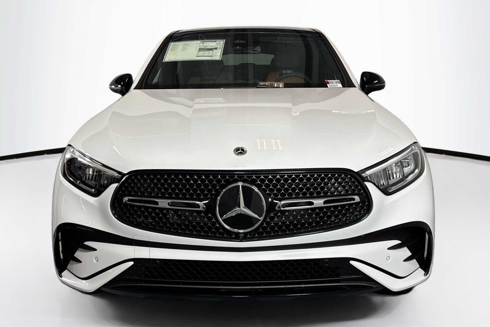 New 2026 Manufaktur Moonlight White Metallic Mercedes-Benz GLC 300 image 2