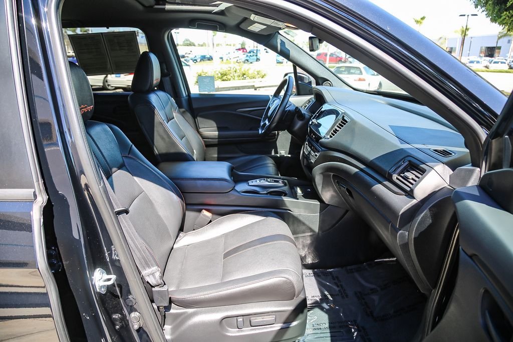 Certified Used 2024 Crystal Black Pearl Honda AWD TRAILSPORT image 17