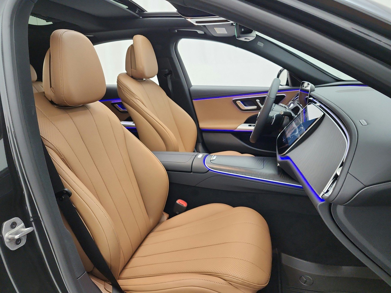 New 2026 Graphite Grey Metallic Mercedes-Benz E 350 RWD Sedan image 15