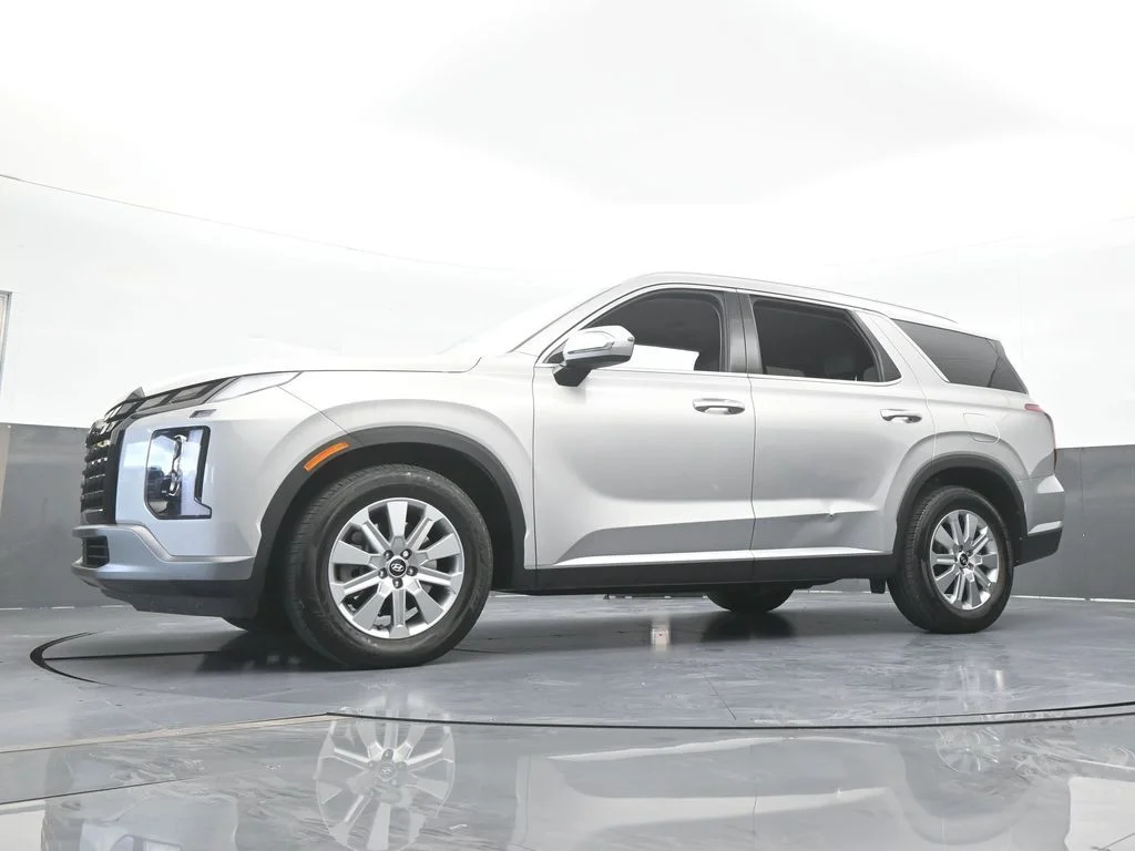 Used 2025 Typhoon Silver Hyundai SEL image 65