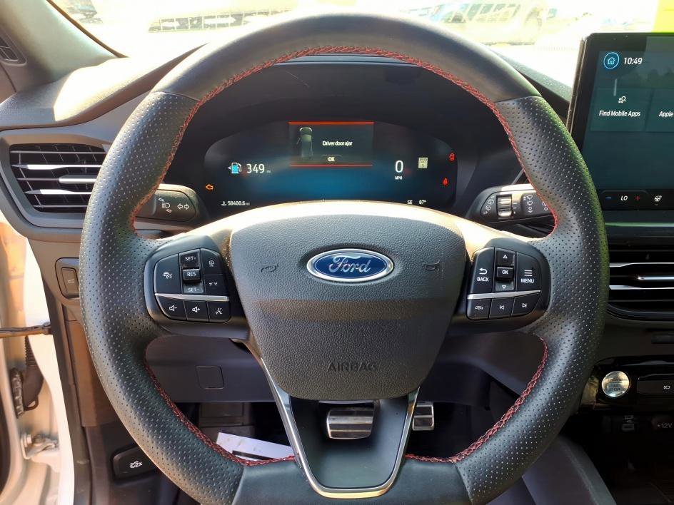 Used 2023 Oxford White Ford ST-Line Select image 24