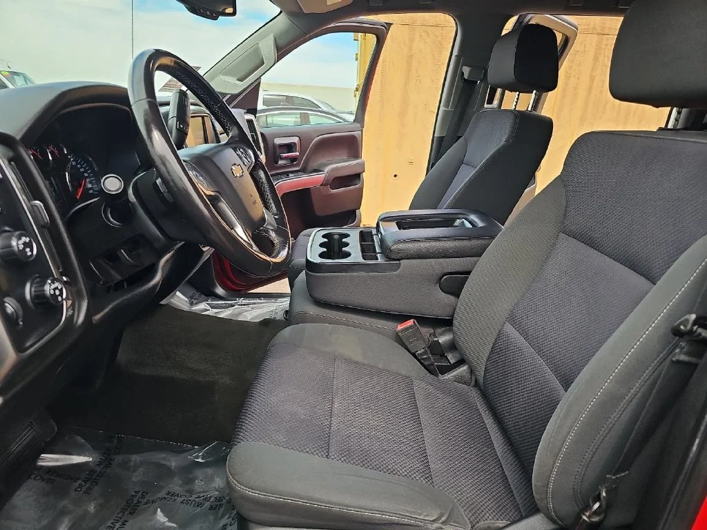 Used 2018 Red Chevrolet LT image 14