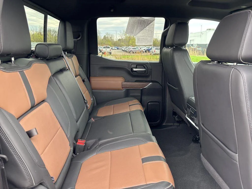 Used 2021 Black Metallic Chevrolet High Country image 34