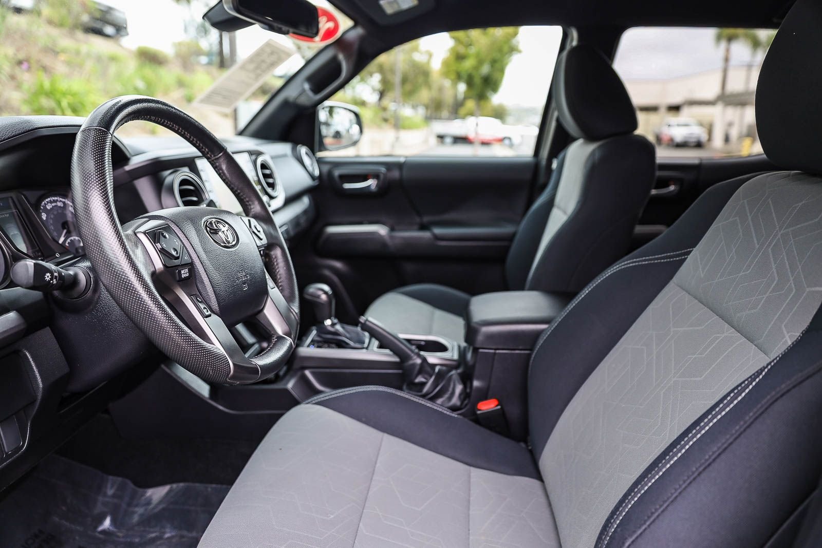 2023 Toyota Tacoma TRD Sport - Photo 19
