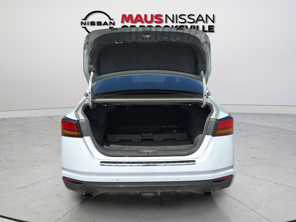 Used 2023 Pearl Nissan 2.5 SR image 19