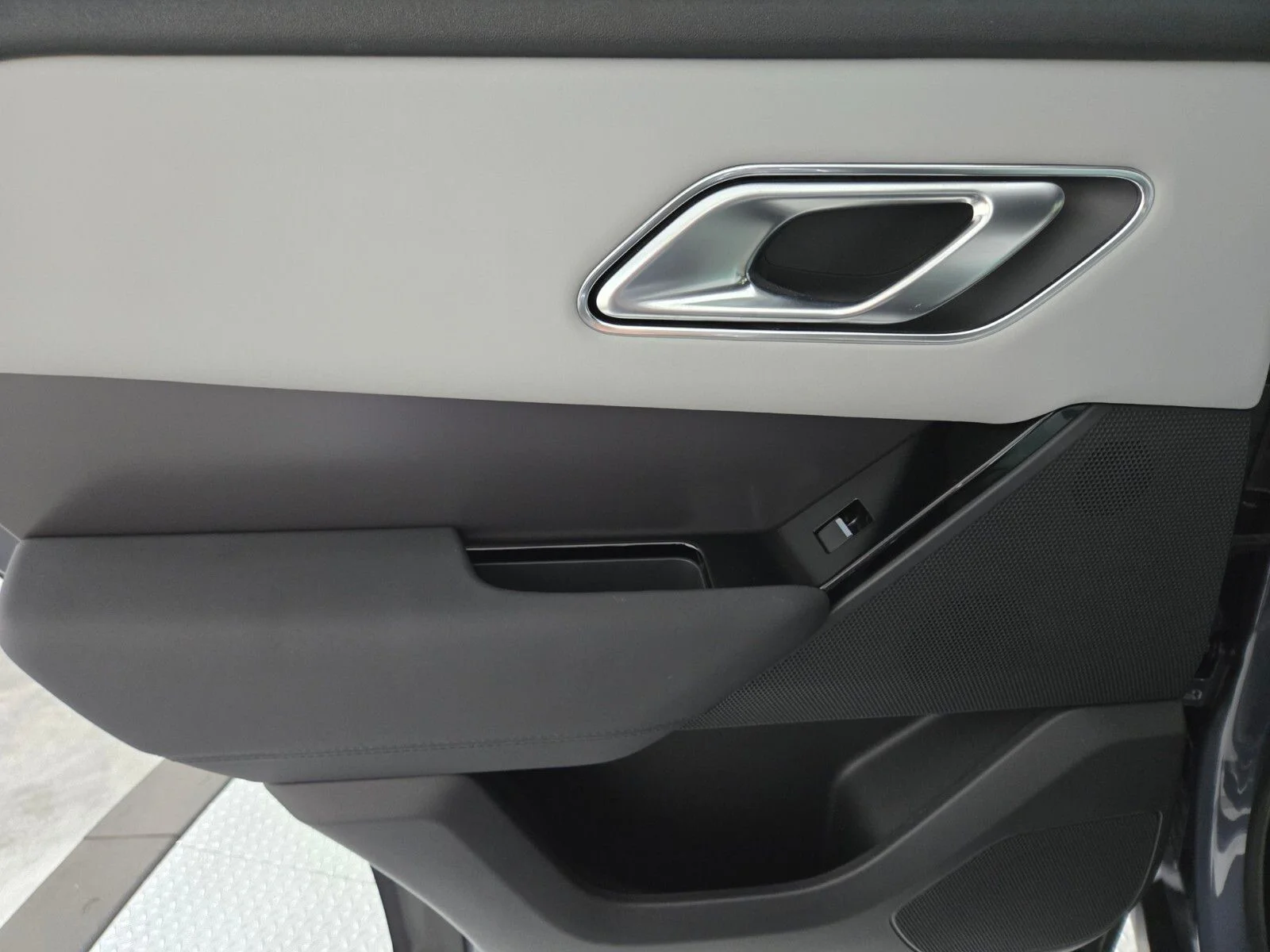 2024 Land Rover Range Rover Velar Dynamic SE - Photo 21