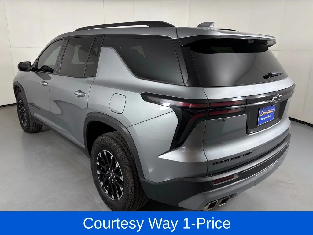 Used 2024 Gray Chevrolet Z71 image 8