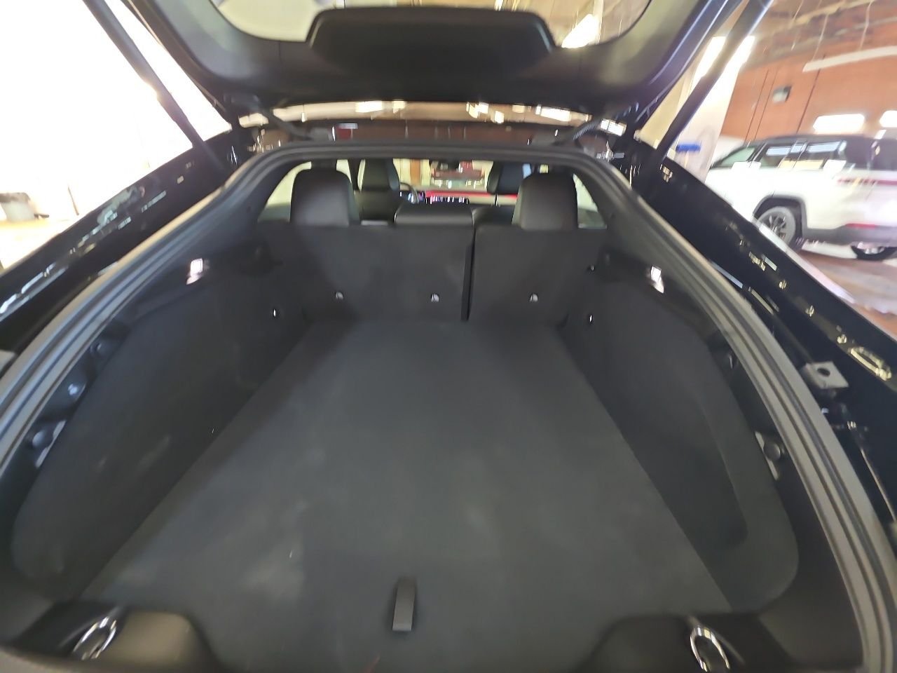 New 2026 Diamond Black Crystal Pearlcoat Dodge R/T Scat Pack image 14