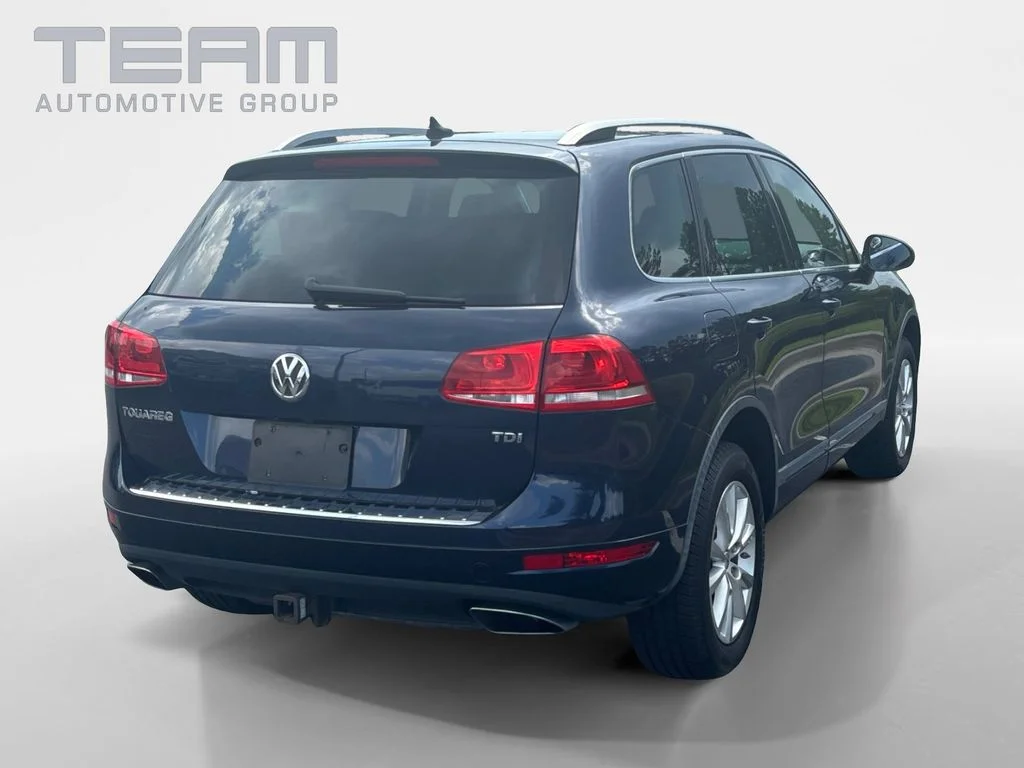 Used 2013 Black Volkswagen V6 TDI image 7