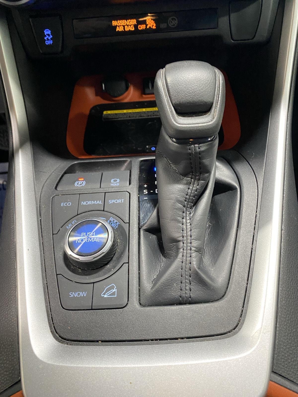 Used 2019 Ruby Flare Pearl Toyota Adventure image 29