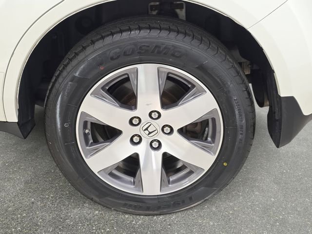 Used 2015 Diamond White Pearl Honda Touring image 31