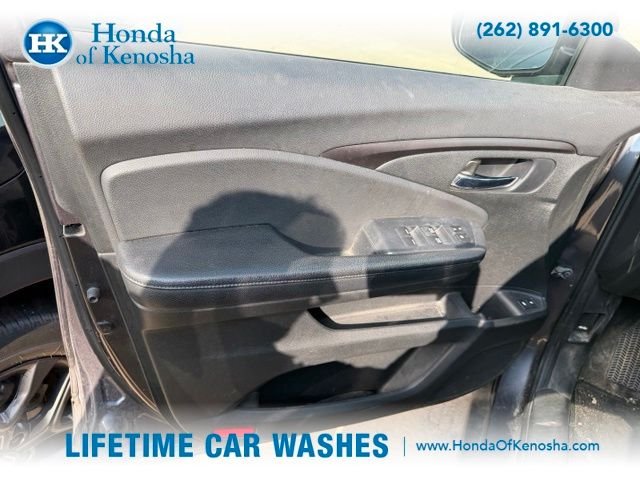 Used 2017 Modern Steel Metallic Honda EX-L image 4