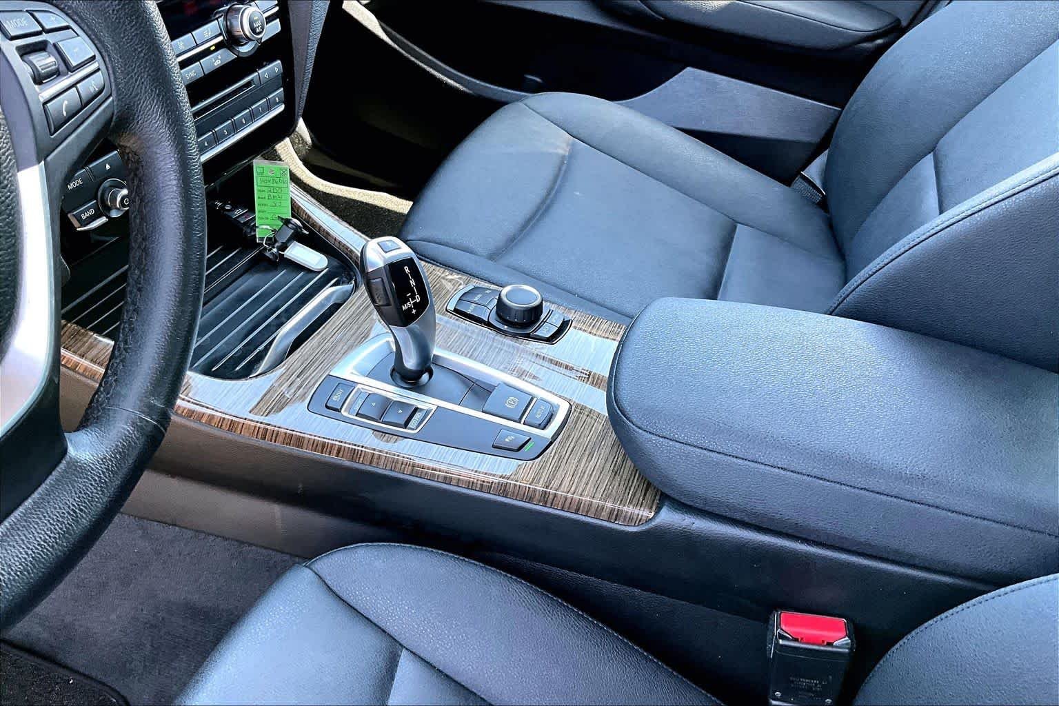 Used 2017 Space Gray Metallic BMW sDrive28i image 15