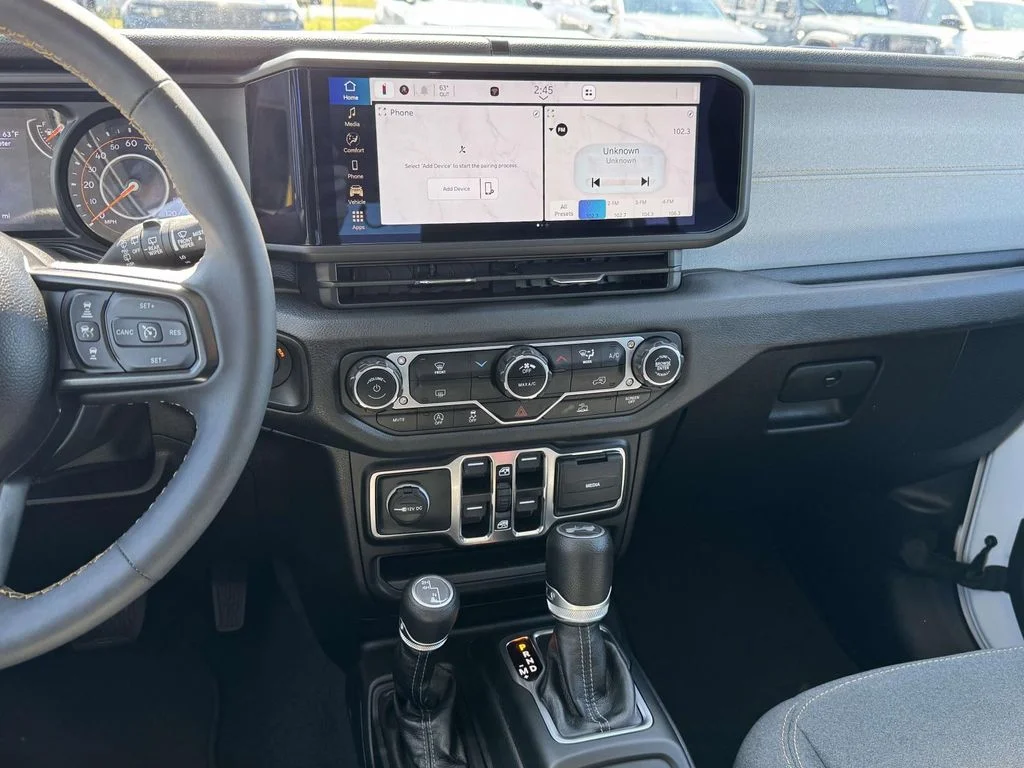 Used 2024 White Jeep Sport S image 3
