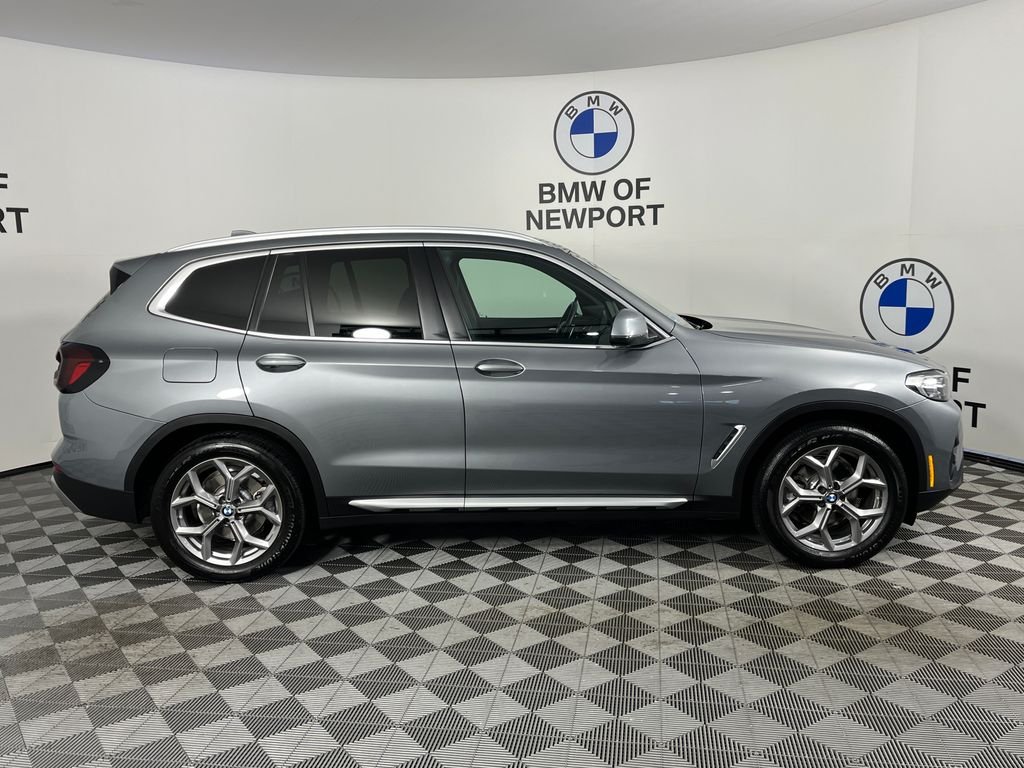 Used 2023 Gray BMW xDrive30i image 11