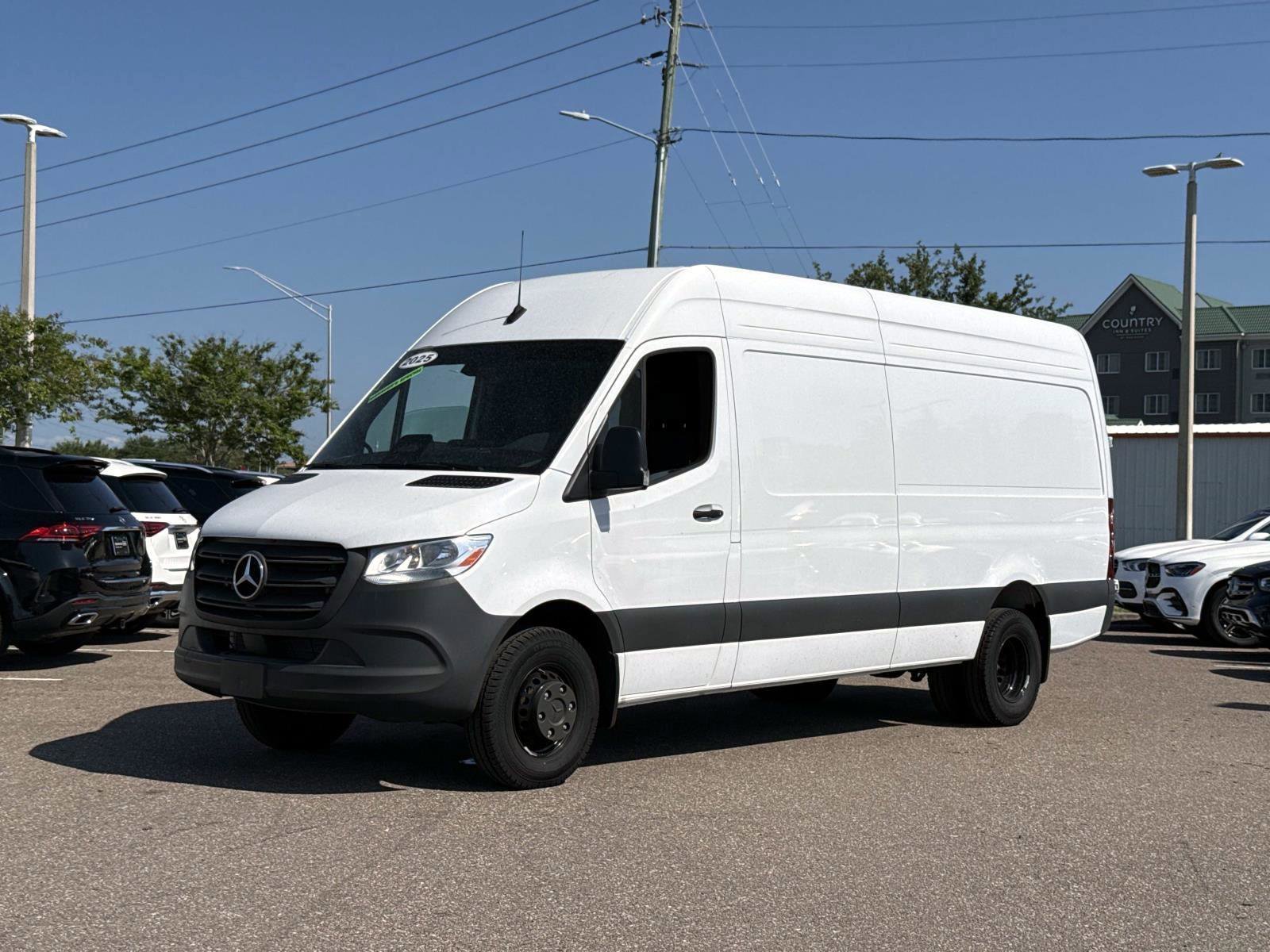 2025 Mercedes-Benz Sprinter 3500 170 WB HO High Roof's photo