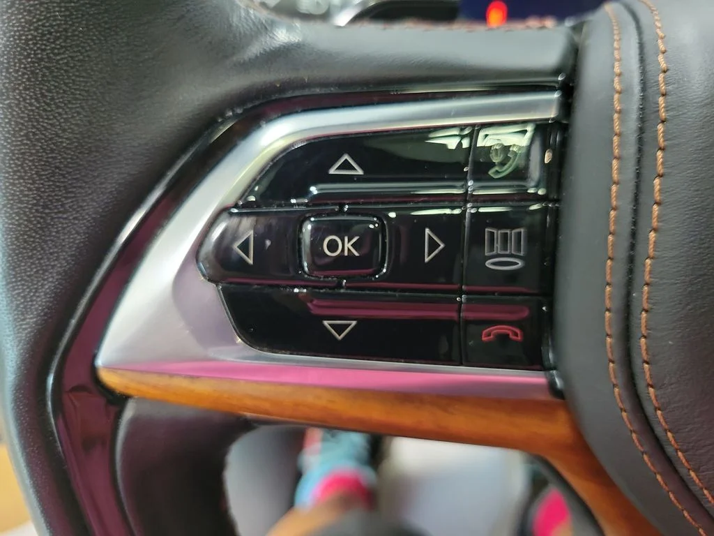 Used 2023 Black Jeep Summit Reserve image 36