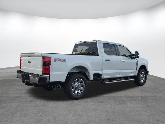 New 2026 Star White Metallic Tri-Coat Ford F-250® Lariat® image 3