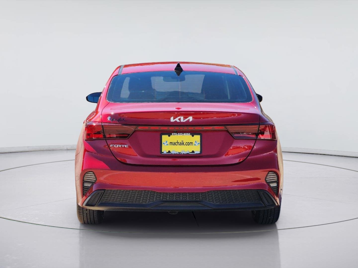 Used 2022 Currant Red Kia LXS image 5