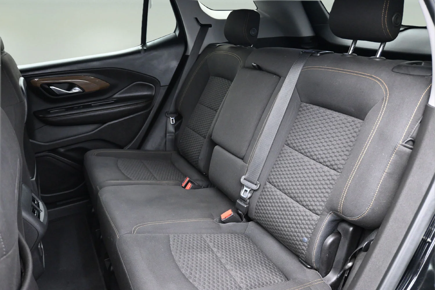 Used 2020 Ebony Twilight Metallic GMC SLE image 11