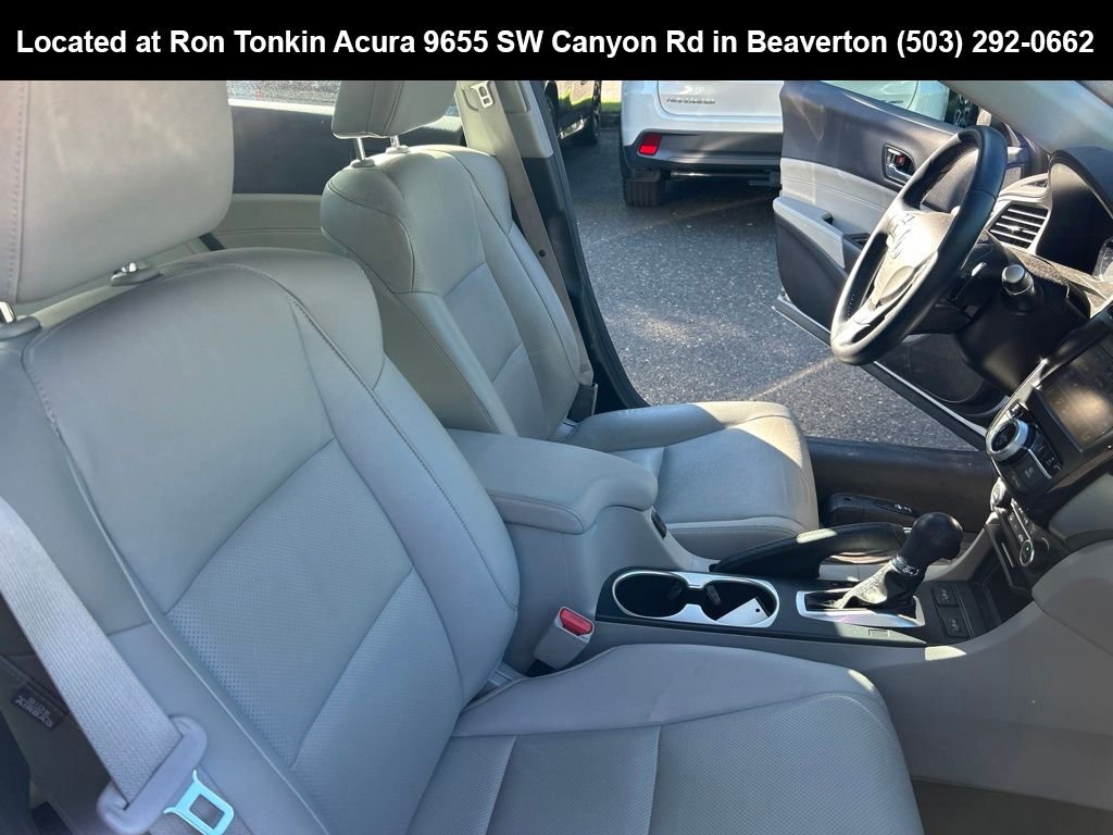 Used 2017 Lunar Silver Metallic Acura Technology Plus image 14