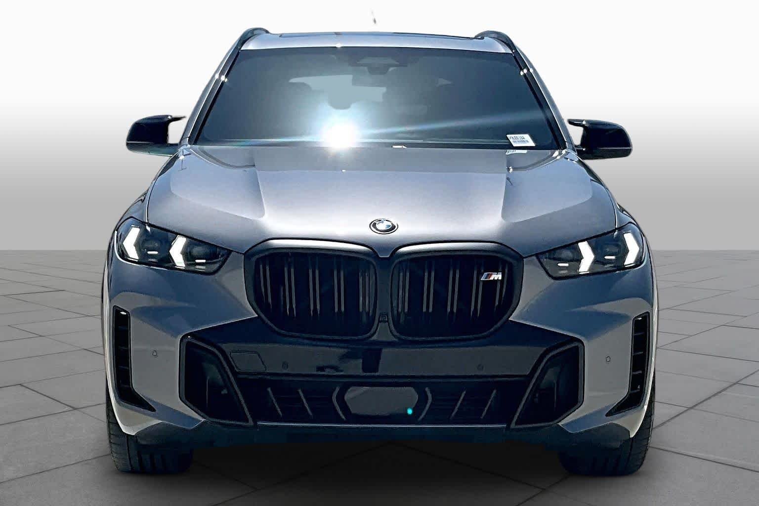 Used 2024 Skyscraper Grey Metallic BMW M60i image 3