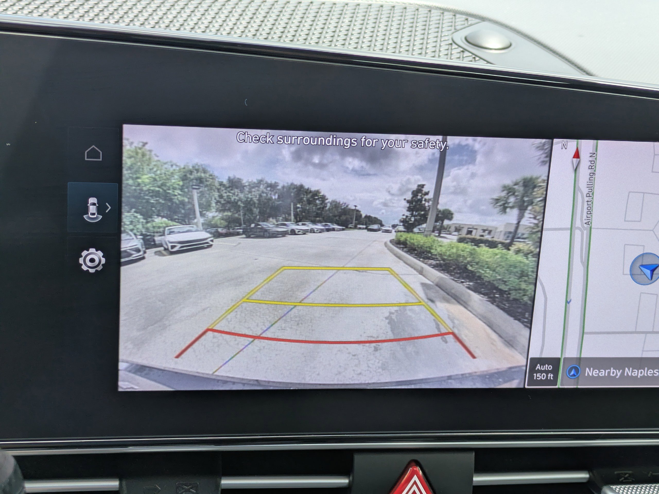 2024 Hyundai Elantra SEL - Photo 19