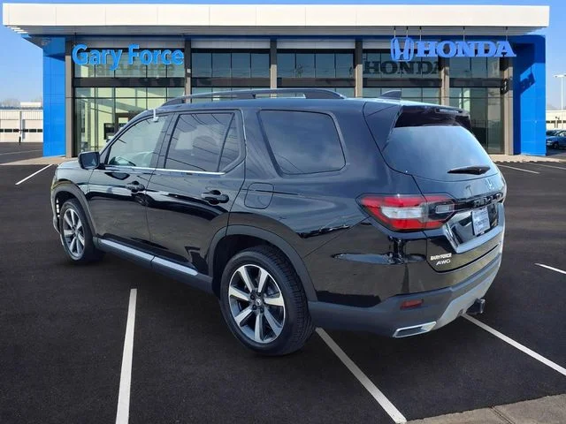 Certified Used 2024 Crystal Black Pearl Honda AWD ELITE image 3