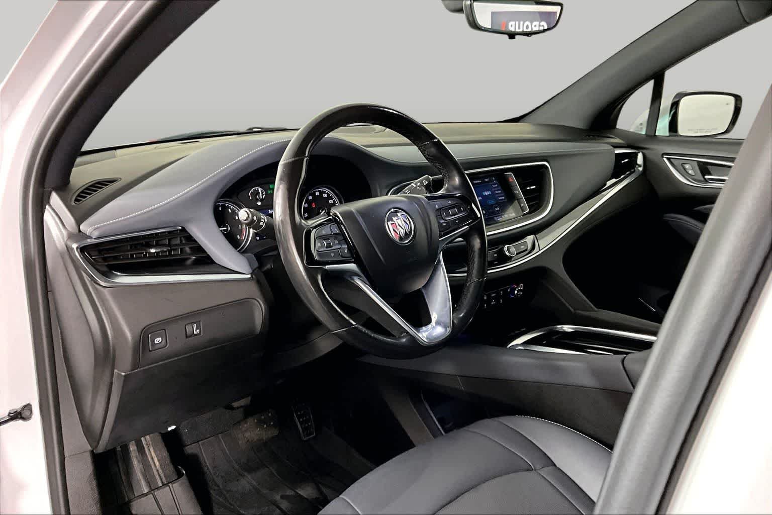 Used 2024 White Frost Tricoat Buick Essence image 17