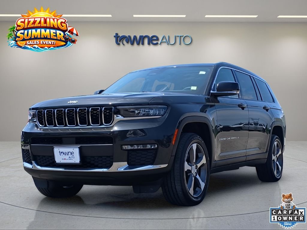 Used 2023 Gray Jeep Limited image 1